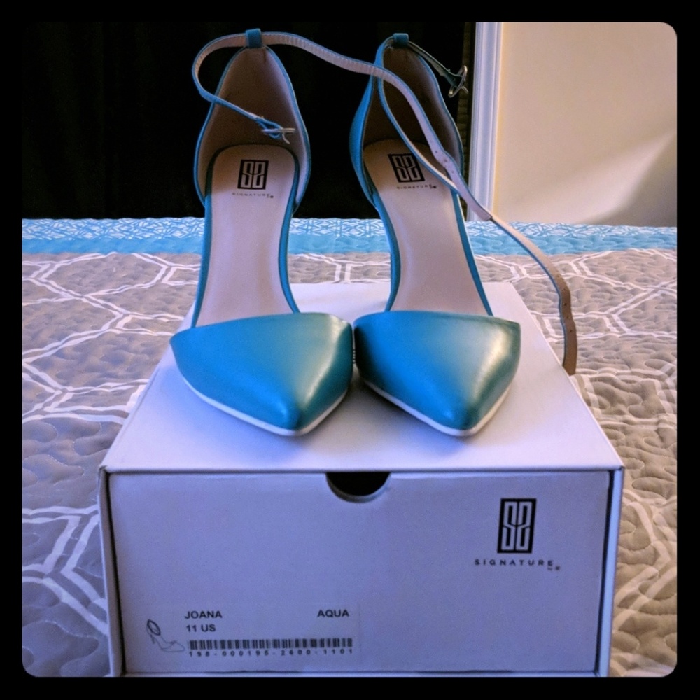 Aqua Heels